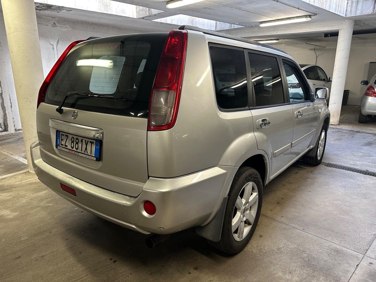 Nissan X-Trail 2.2 dCi Elegance