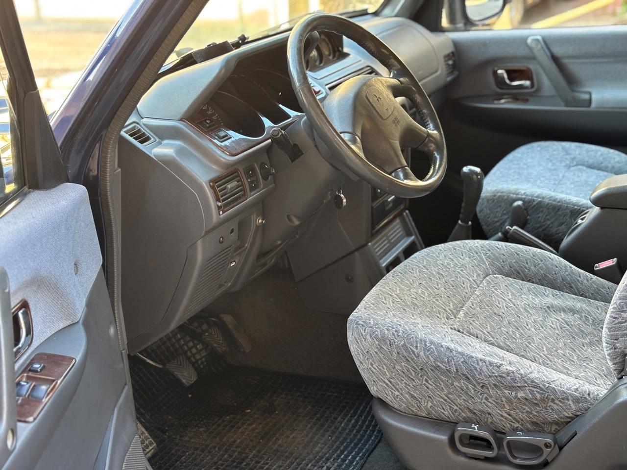 Mitsubishi Pajero 2800 gls target