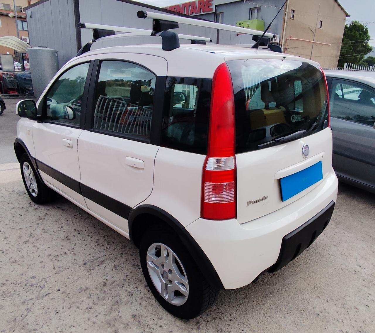 Fiat Panda 1.3 MJT 16V DPF 4x4 Climbing