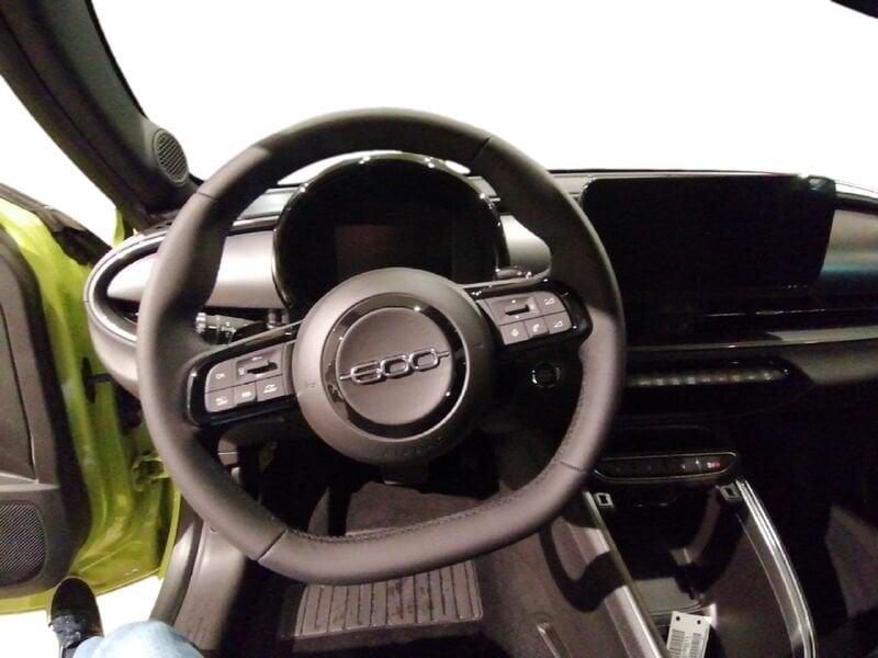 FIAT 600 1.2 Hybrid 145cv Sport Ed Mil Cort 26