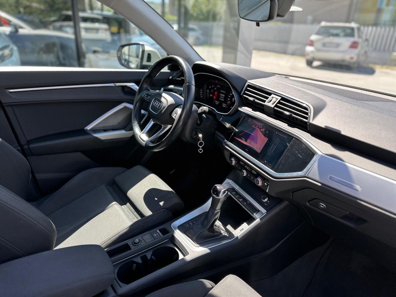 Audi Q3 35 TDI S tronic Business Advanced