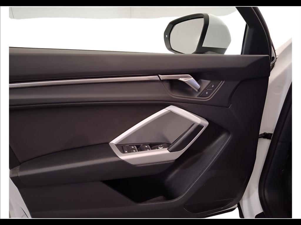 AUDI Q3 II 2018 - Q3 35 2.0 tdi Business Advanced