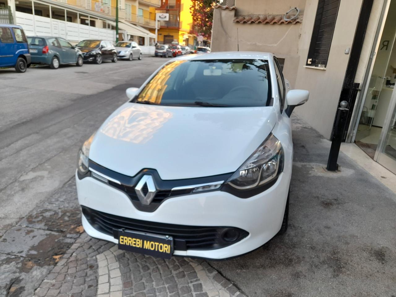 Renault Clio 1.2 75CV GPL 5 porte