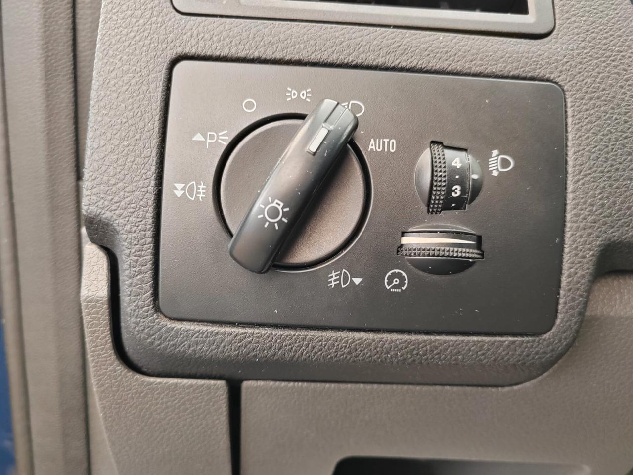 Ford C-Max 1600 Diesel 109 CV