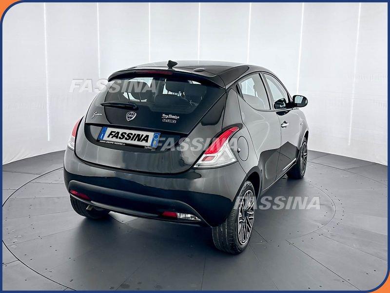 Lancia Ypsilon Ypsilon 1.0 firefly hybrid Silver Plus s&s 70cv