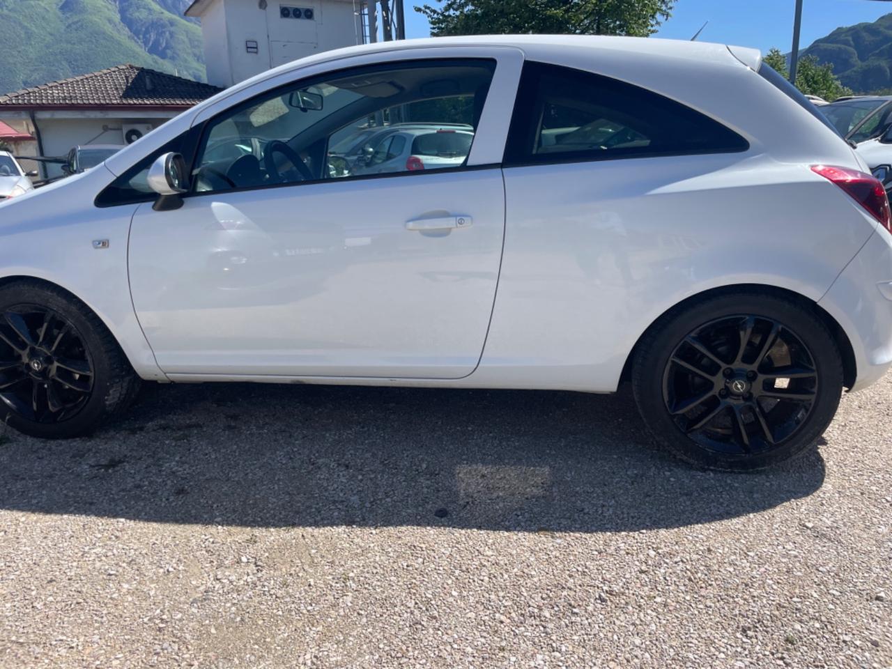 Opel Corsa 1.3 CDTI 95CV F.AP. 3 porte b-color