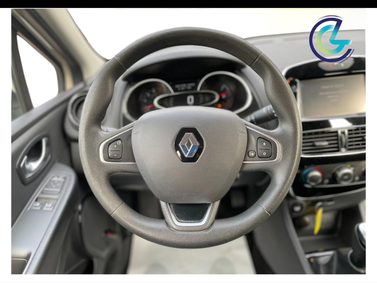 RENAULT Clio IV 2017 - Clio 1.5 dci energy Life 75cv