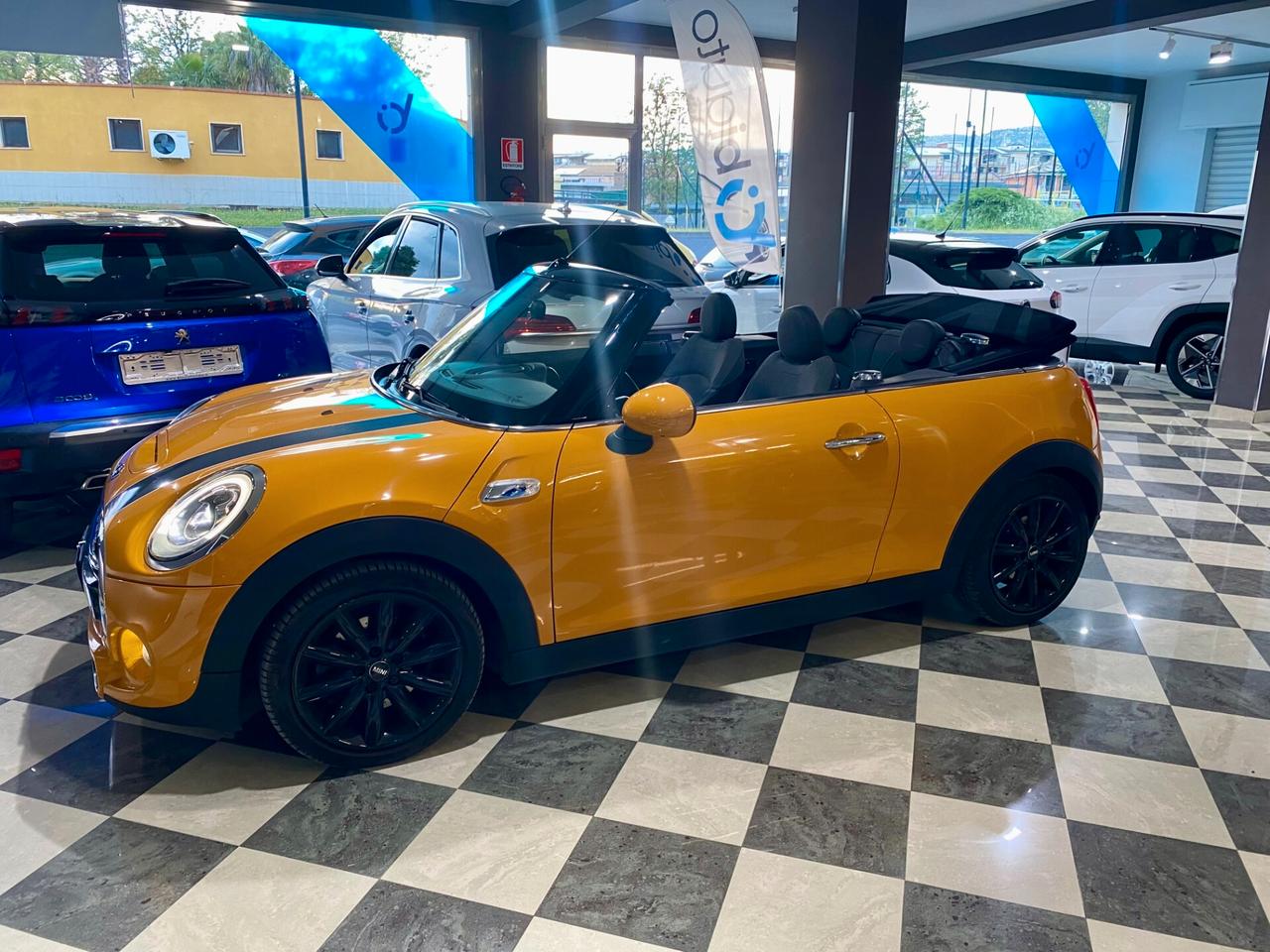 Mini 2.0 Cooper SD aut. Hype Cabrio-2017