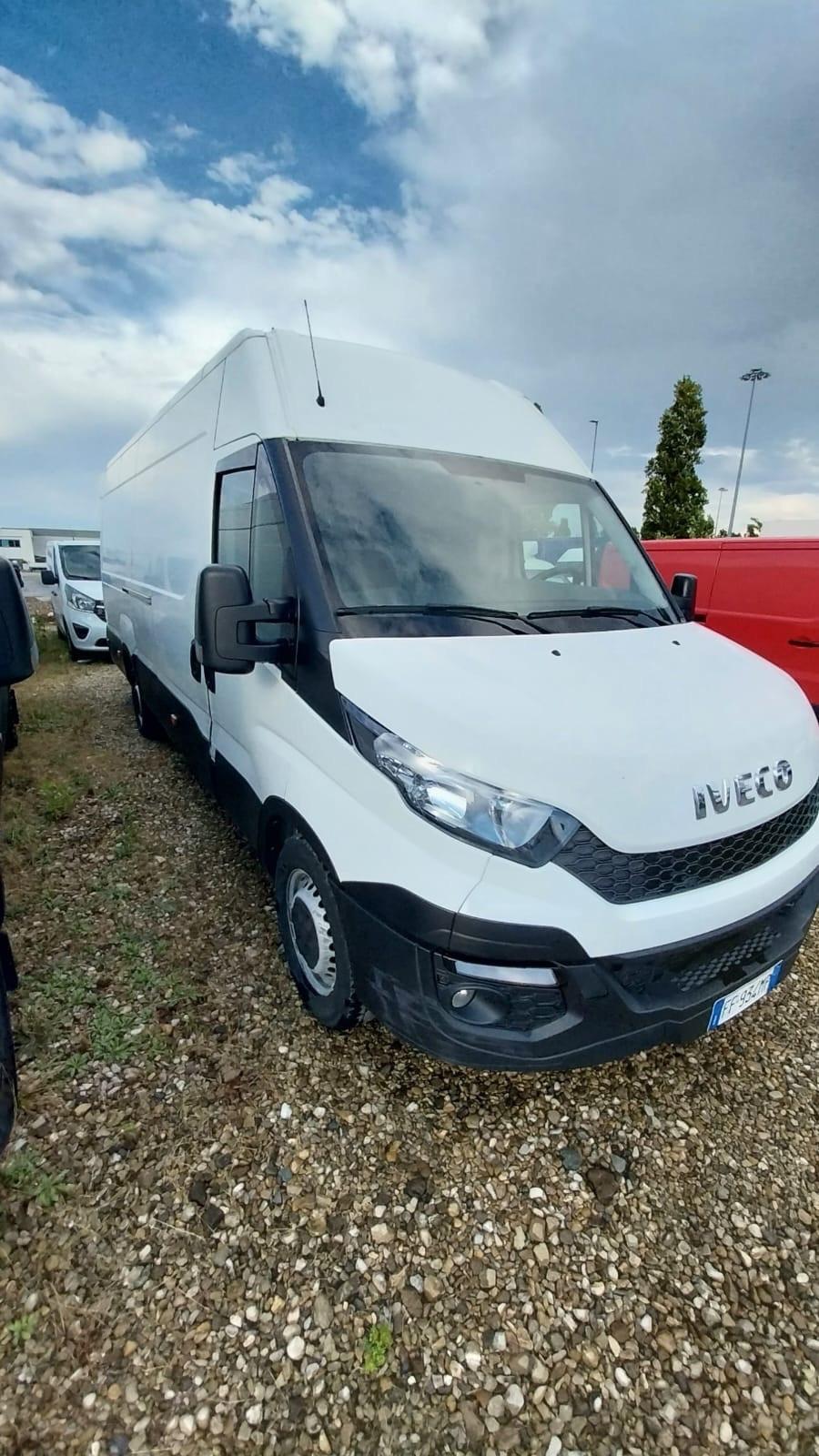 Iveco DAILY TETTO ALTO PASSO LUNGO