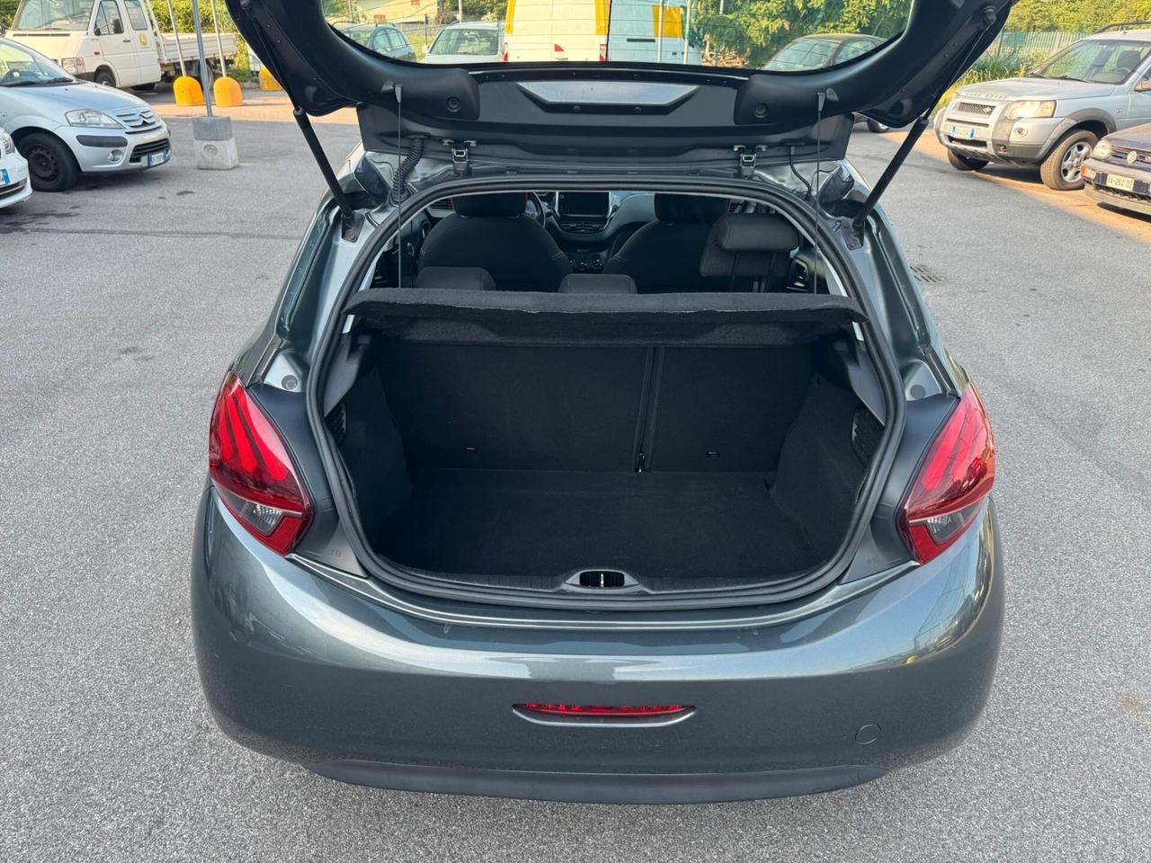 Peugeot 208 PureTech 82 5 porte Allure