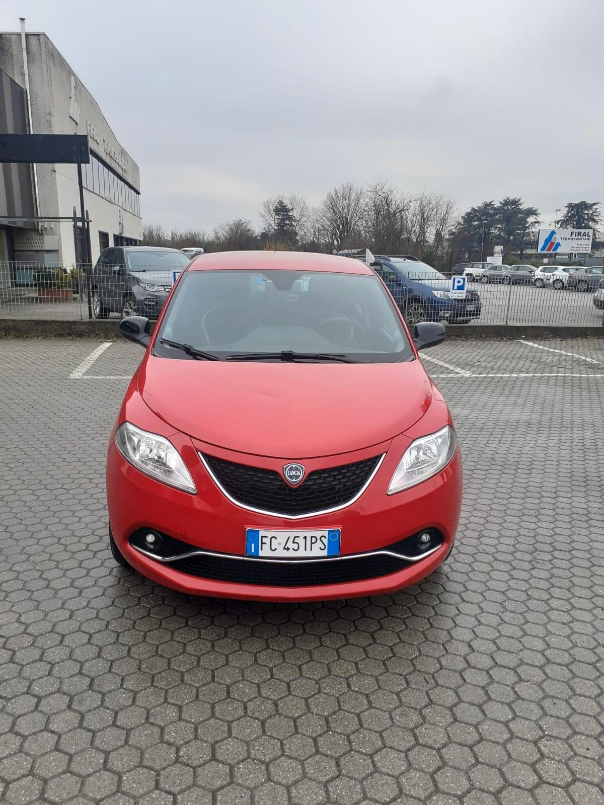 Lancia Ypsilon 1.2 69 CV 5 porte GPL Ecochic Gold