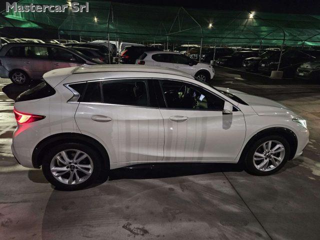 INFINITI Q30 1.5d Premium 109cv - KM CERTIFICATI - FL553AM