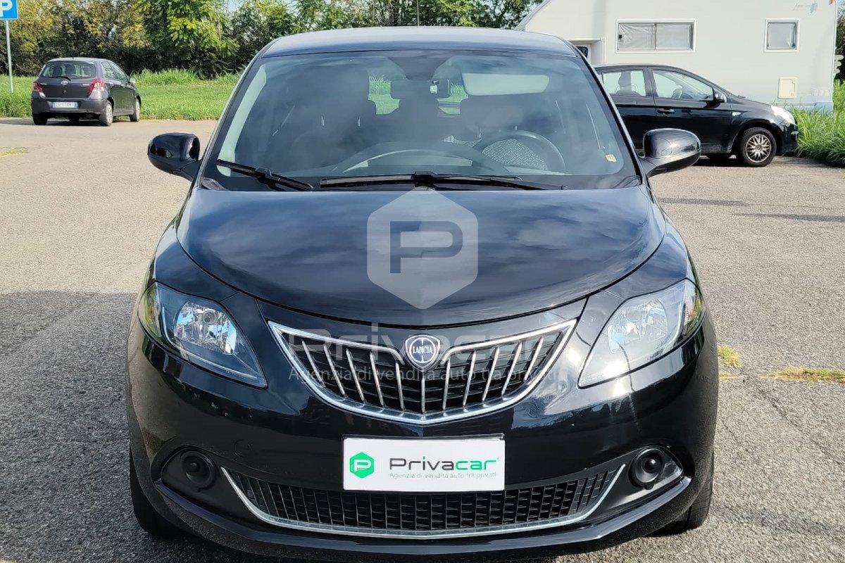 LANCIA Ypsilon 1.0 FireFly 5 porte S&S Hybrid Ecochic Silver