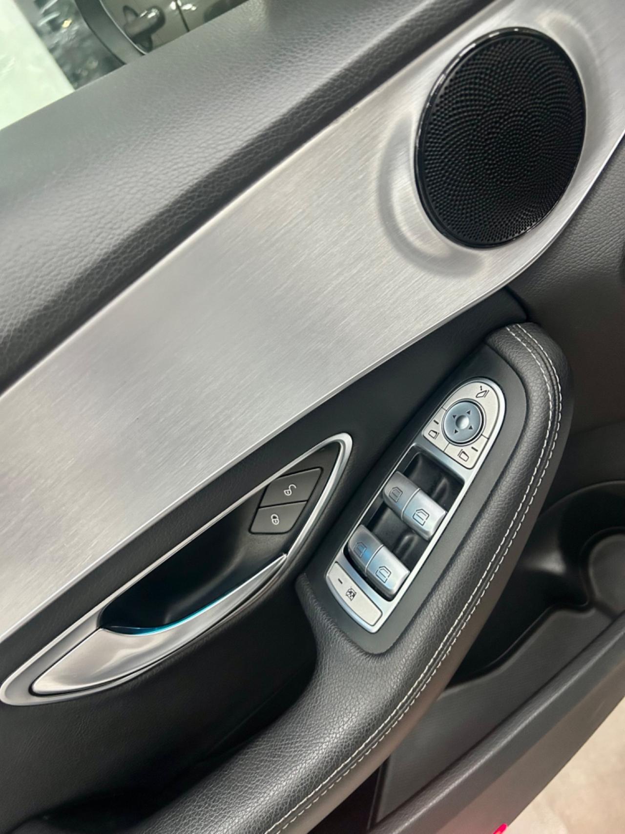 Mercedes classe C 220 Premium AMG finanziabile