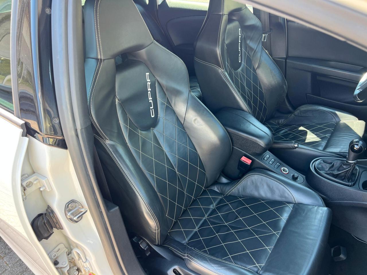 Seat Leon 2.0 TSI Cupra R 265CV