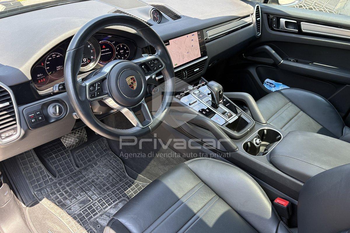 PORSCHE Cayenne Coupé 3.0 V6 E-Hybrid Platinum Edition