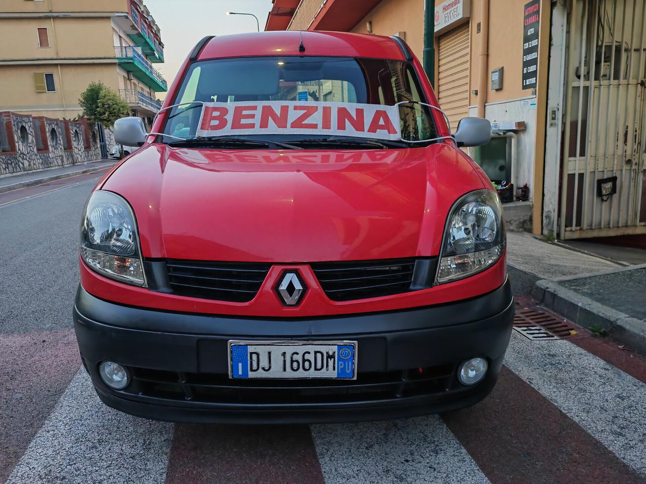 RENAULT KANGOO 1.2 BENZINA CV75 KW55 LUXE