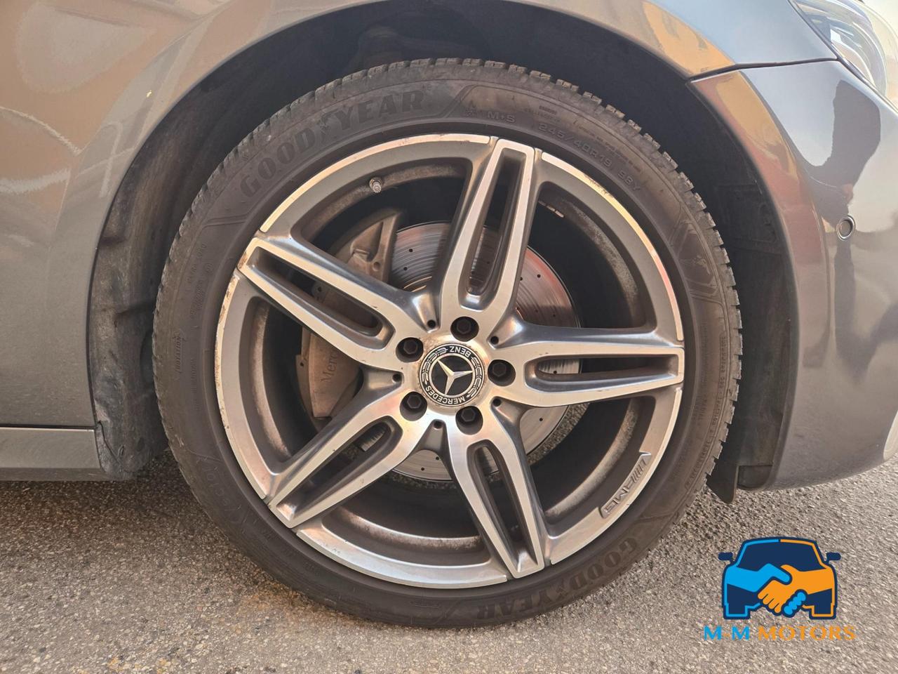 Mercedes E 220 Premium Plus