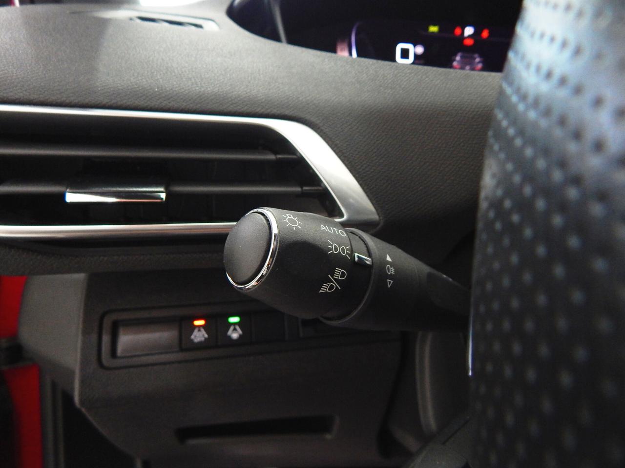 Peugeot 3008 1.5 bluehdi GT Pack EAT8 TETTO-NAVI-PELLE-LED-PARK
