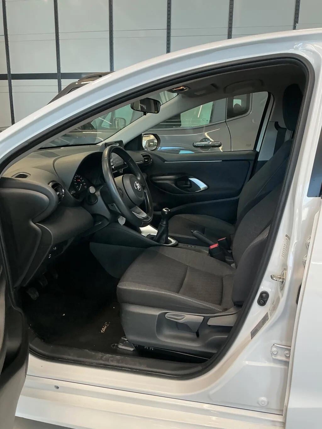 Toyota Yaris 1.0 5 porte Active