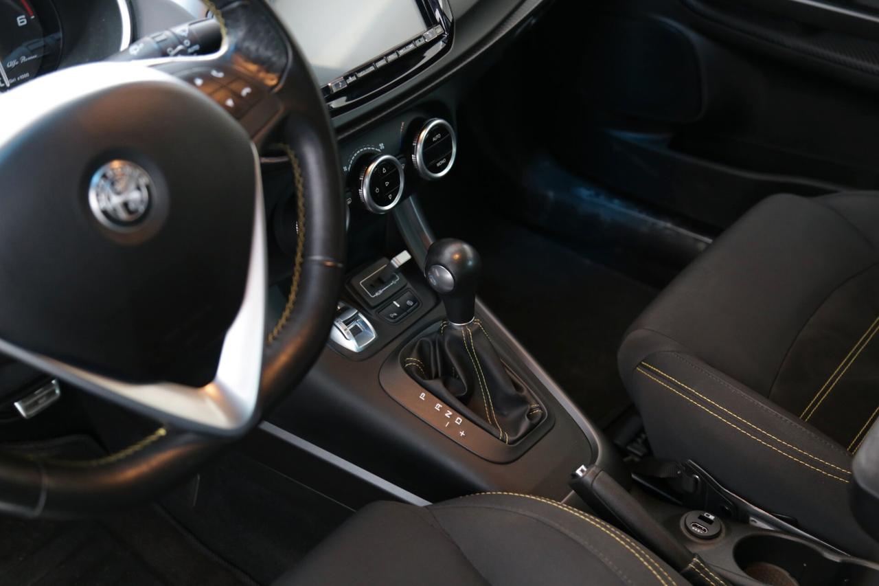 Alfa Romeo Giulietta 2.0 JTDm 170 CV TCT Veloce Carbon Edition