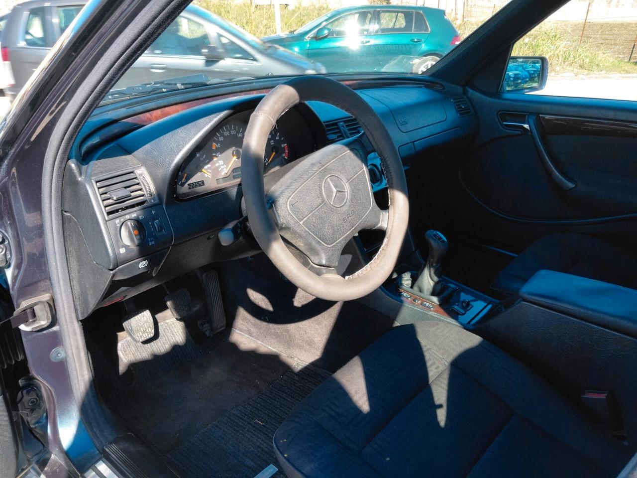 Mercedes-benz C 250 turbodiesel Elegance