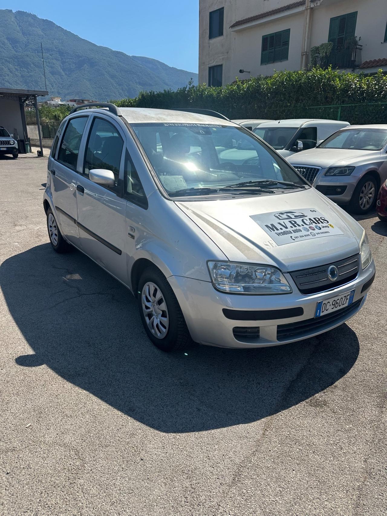 Fiat Idea 1.2 16V BlackLabel