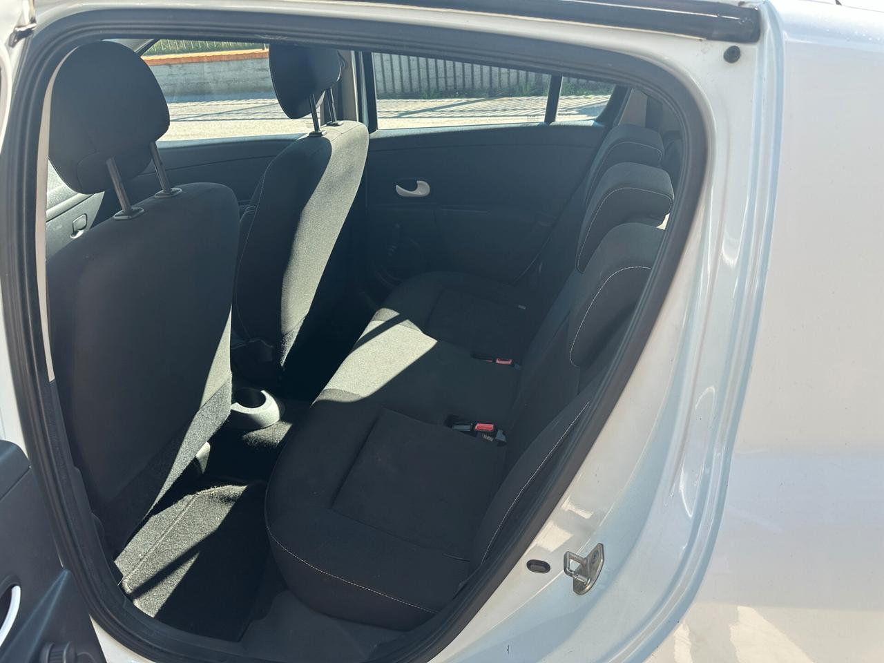 Renault Clio 1.2 16V 5 porte GPL Yahoo!