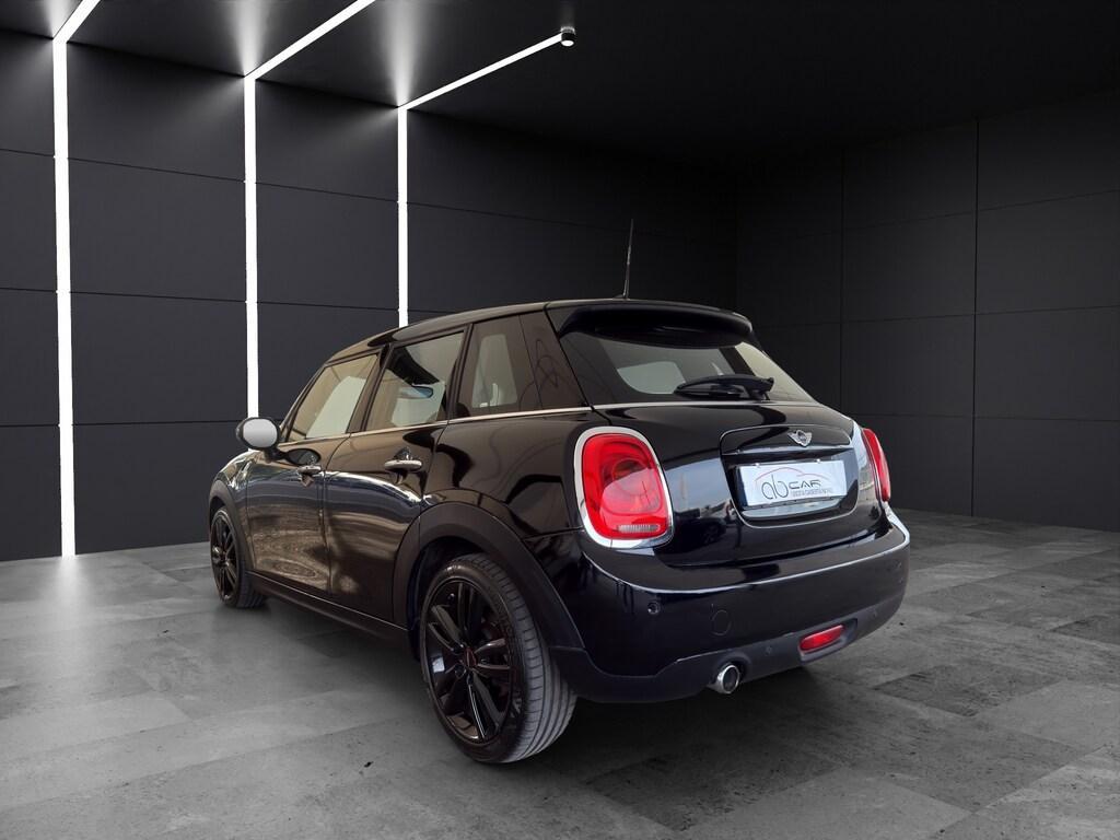 Mini Cooper D 1.5 D Cooper D Boost Auto