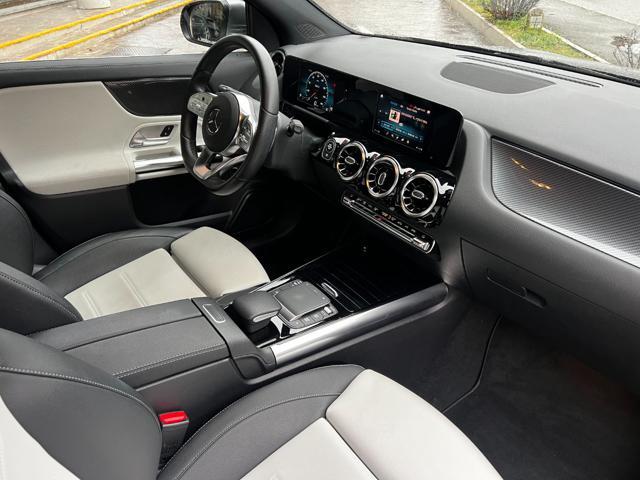 MERCEDES-BENZ GLA 200 Automatic Premium