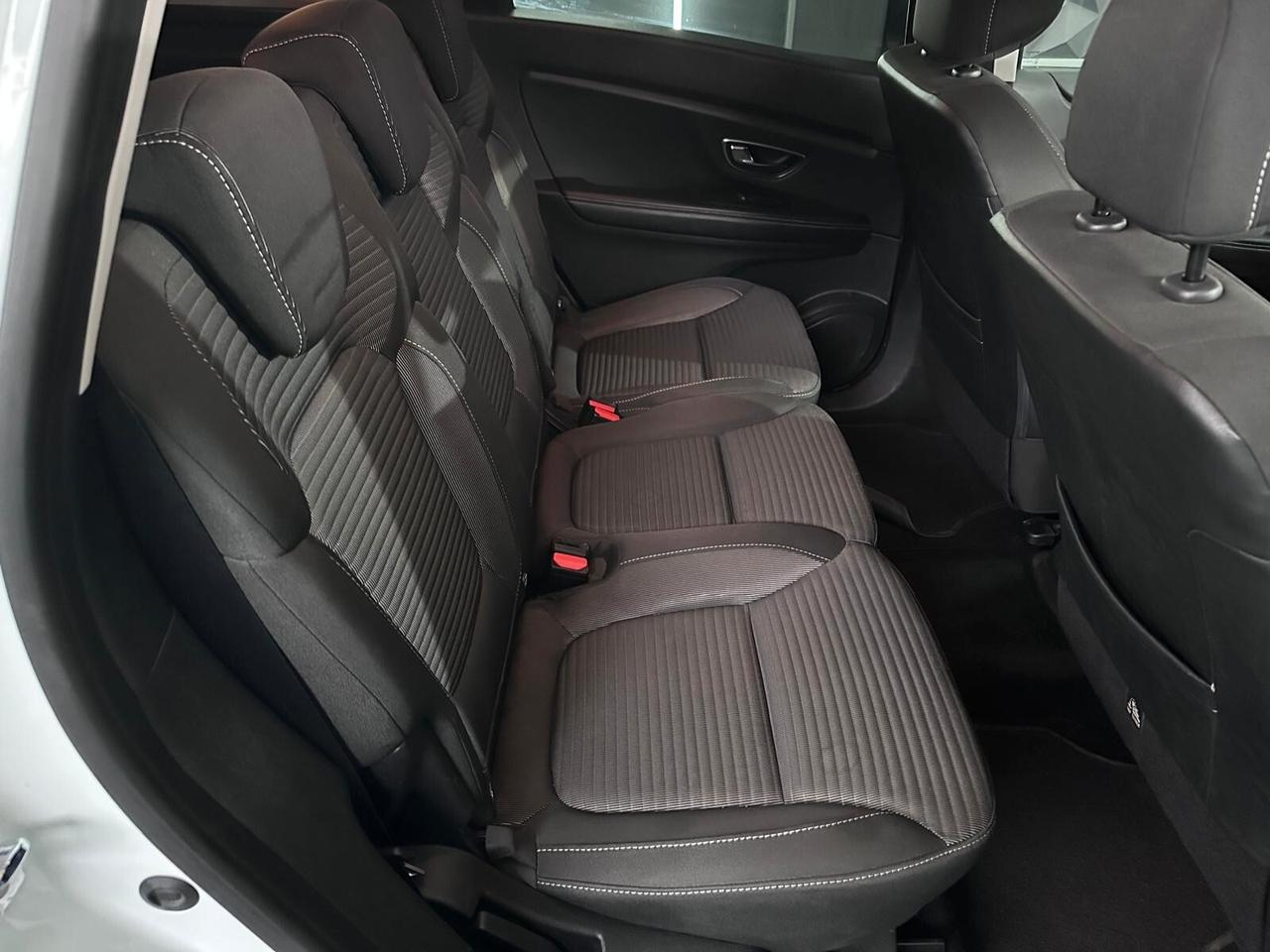 Renault Grand Scenic dCi 8V 110 CV Energy Sport Edition2