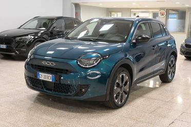 FIAT 600 1.2 HYBRID 136CV DCT MHEV LA PRIMA ( FARI LED - ADAPTIVE CRUISE - COCKPIT - PELLE - NAVI - MIRROR - PDC - TELECAMERA POST. - CERCHI 18 )