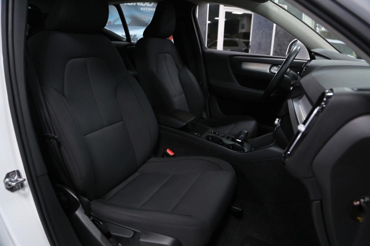 Volvo XC40 T5 Recharge Plug-in Hybrid Inscription Expression auto