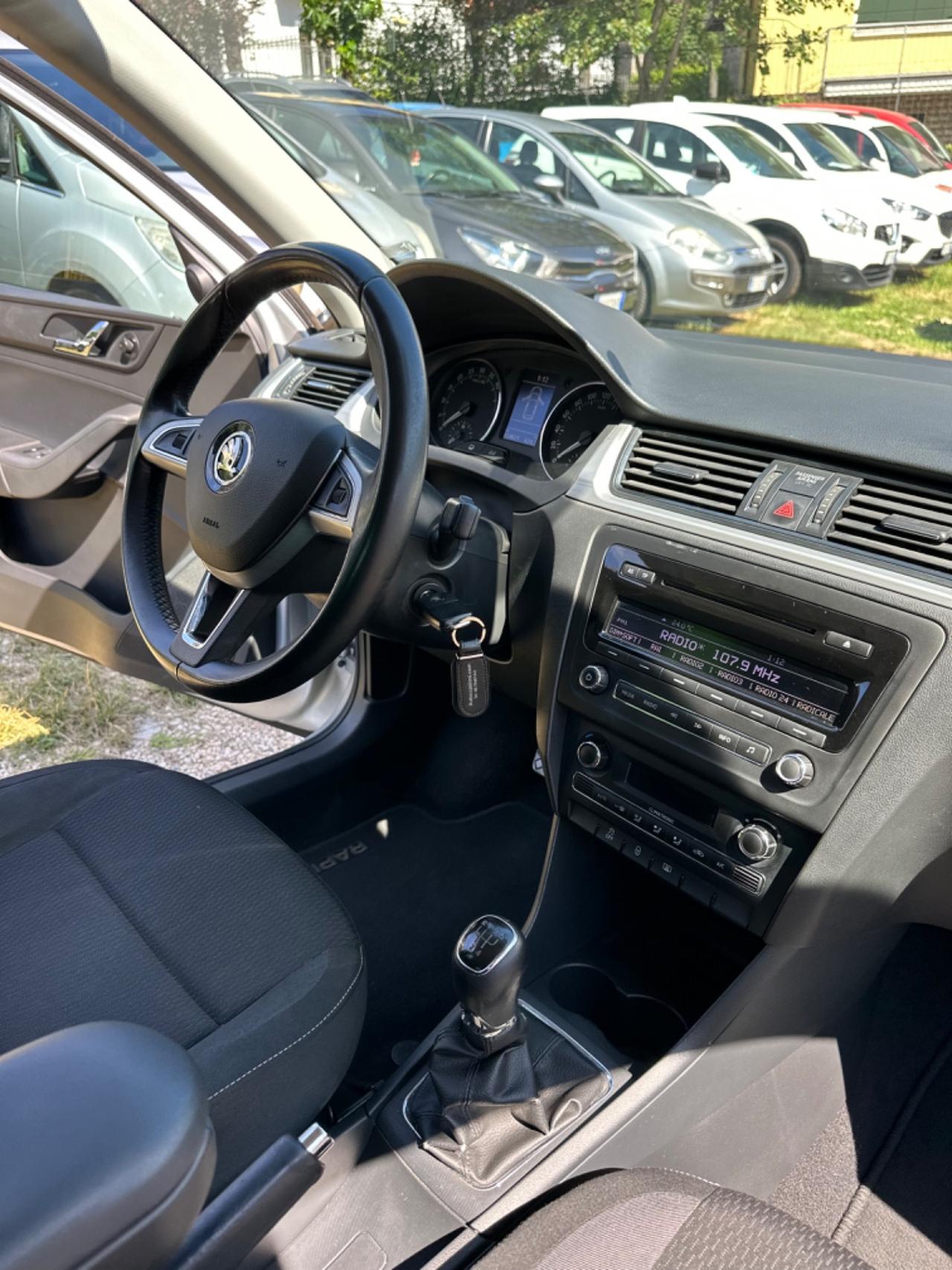 Skoda RAPID 1.6 TDI CR 105 CV STYLE KMCERT UNICOPR