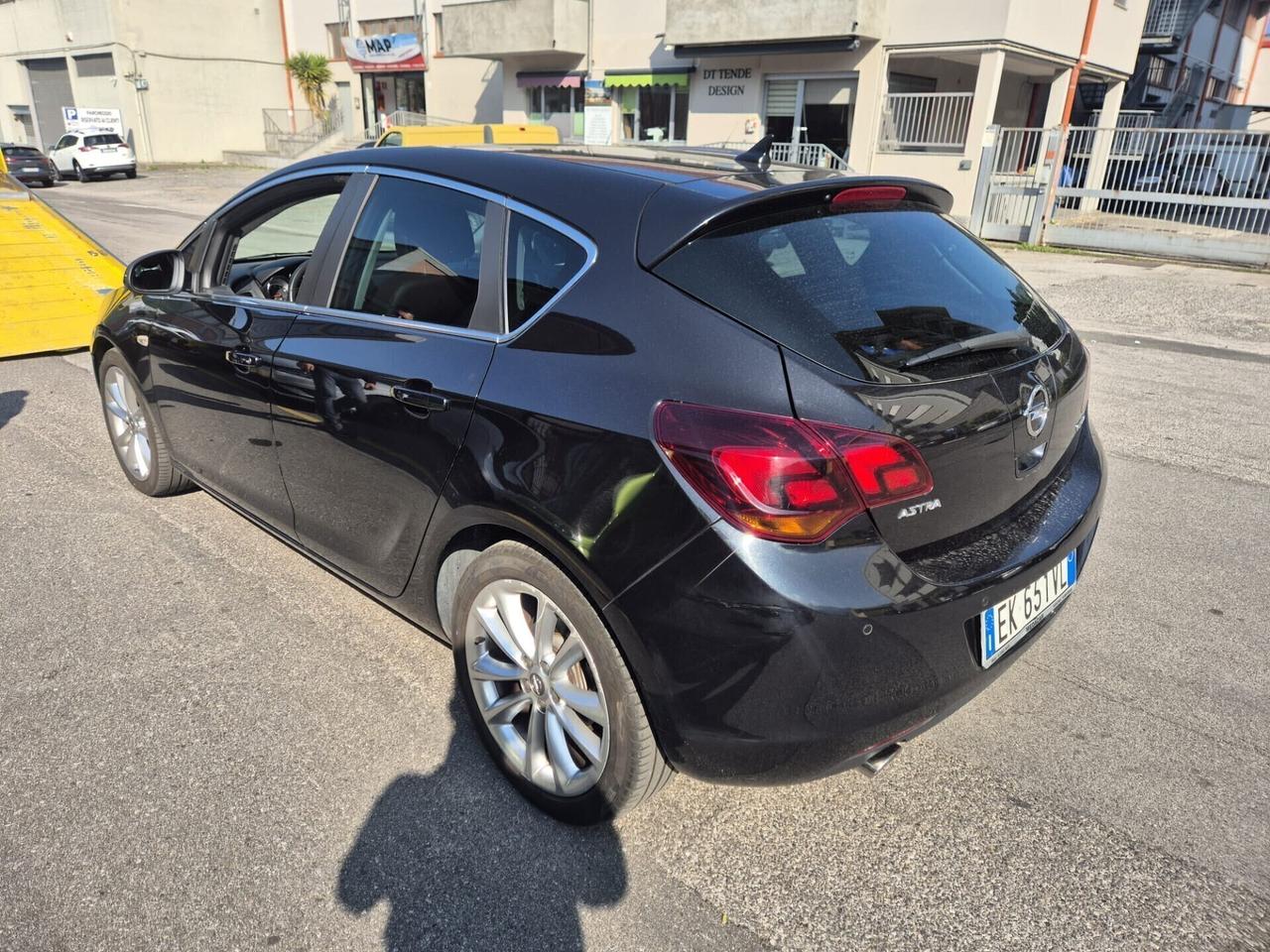 Opel Astra 1.4 Turbo Cosmo 140CV 5 porte PER COMMERCIANTI