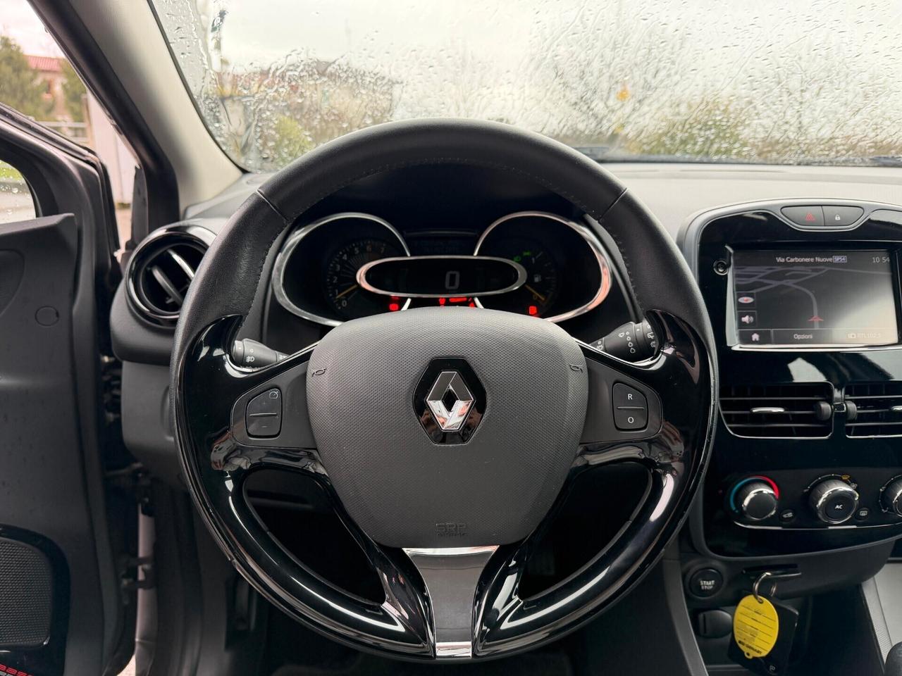 Renault Clio 1.2 benzina km 85000 Neopatentati