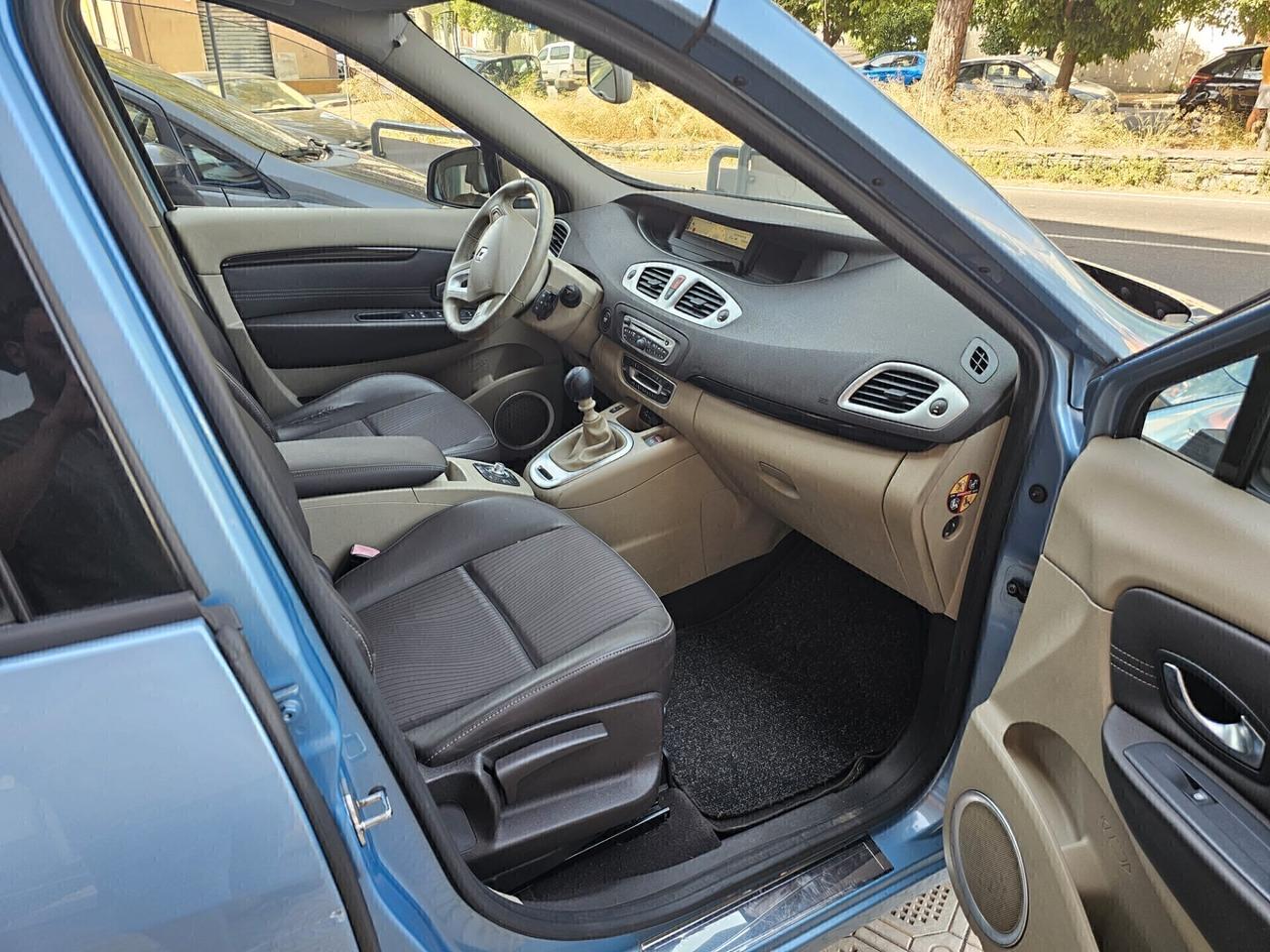 Renault Scenic Scénic X-Mod 1.5 dCi 110CV Confort