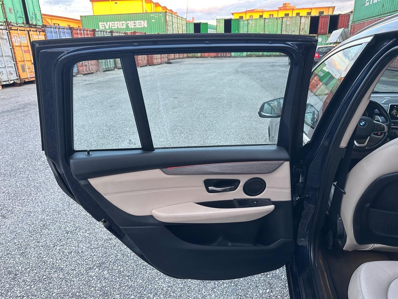 Bmw 2er Active Tourer 220d xDrive Luxury aut. 7 POSTI PELLE