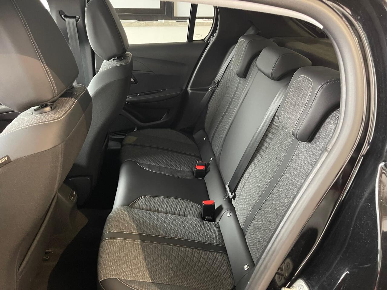 Peugeot 208 1.2 100cv 5 porte Allure NO VINCOLO DI FINANZIAMENTO