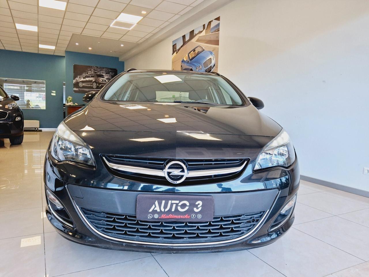 Opel Astra 1.4 Turbo 140CV Sports Tourer GPL Tech Cosmo