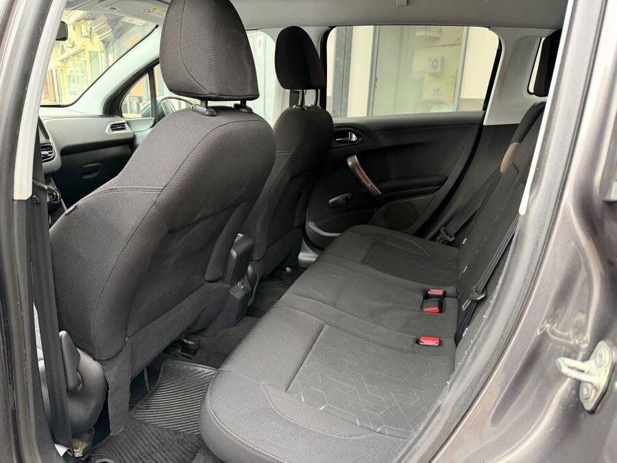 Peugeot 2008 1.6 hdi 92cv active certificat italia