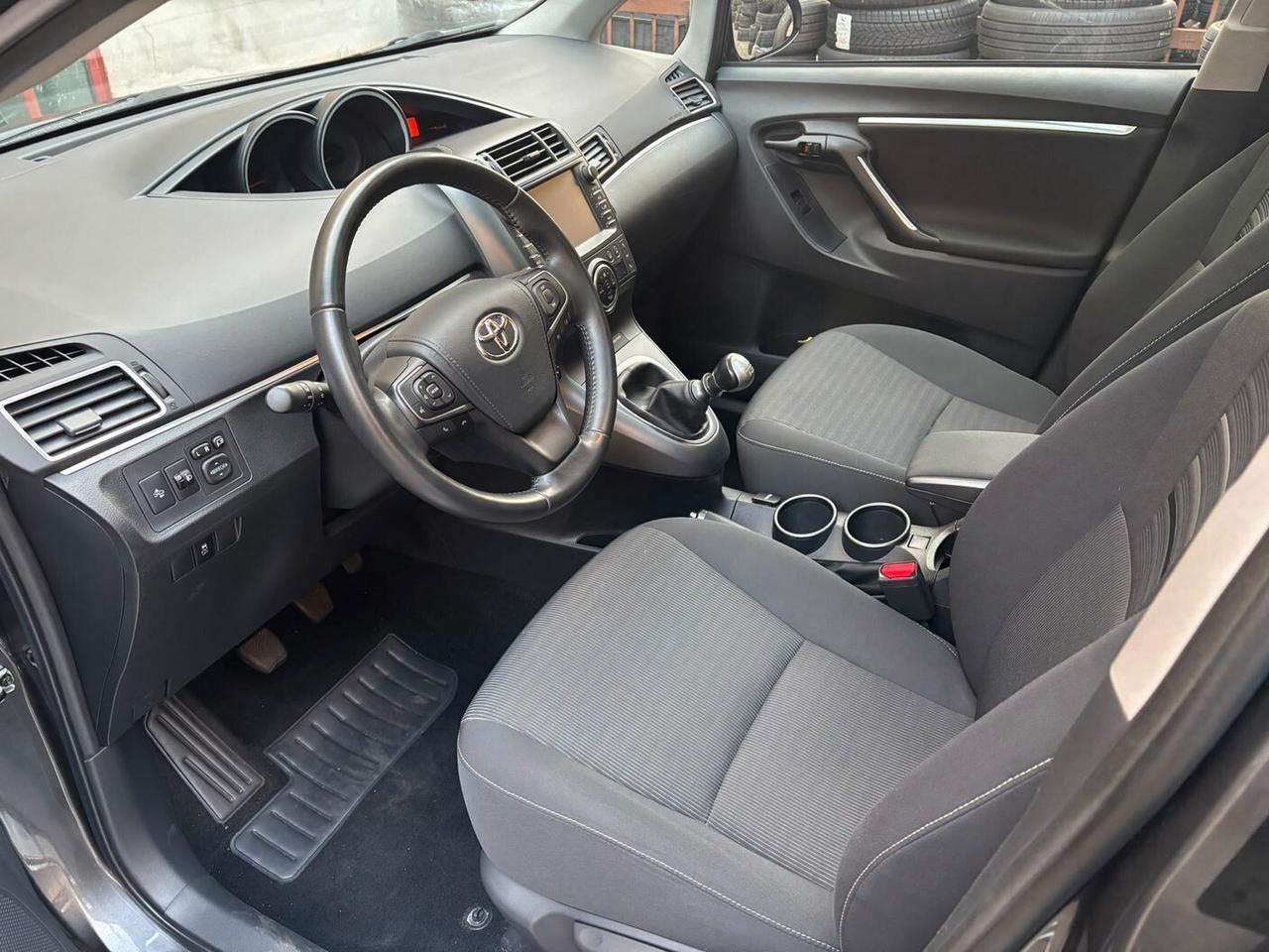 Toyota Verso 1.6 Style 5 posti * 59.000 KM *