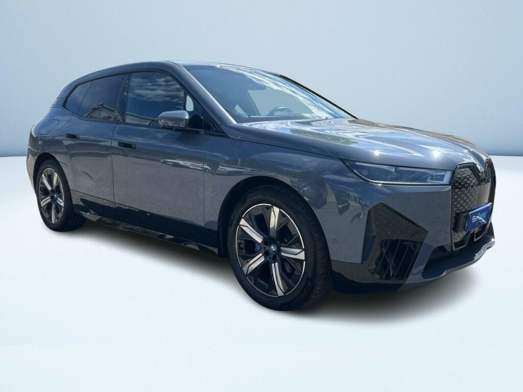 BMW iX 50 pacchetto sportivo xDrive
