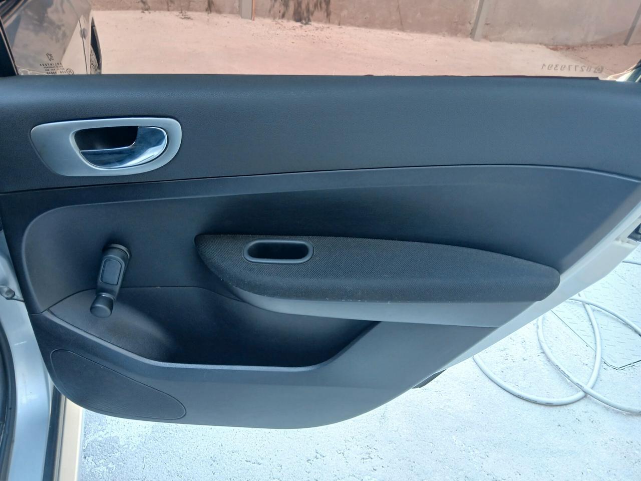 Peugeot 307 1.6 16V SW Automatica
