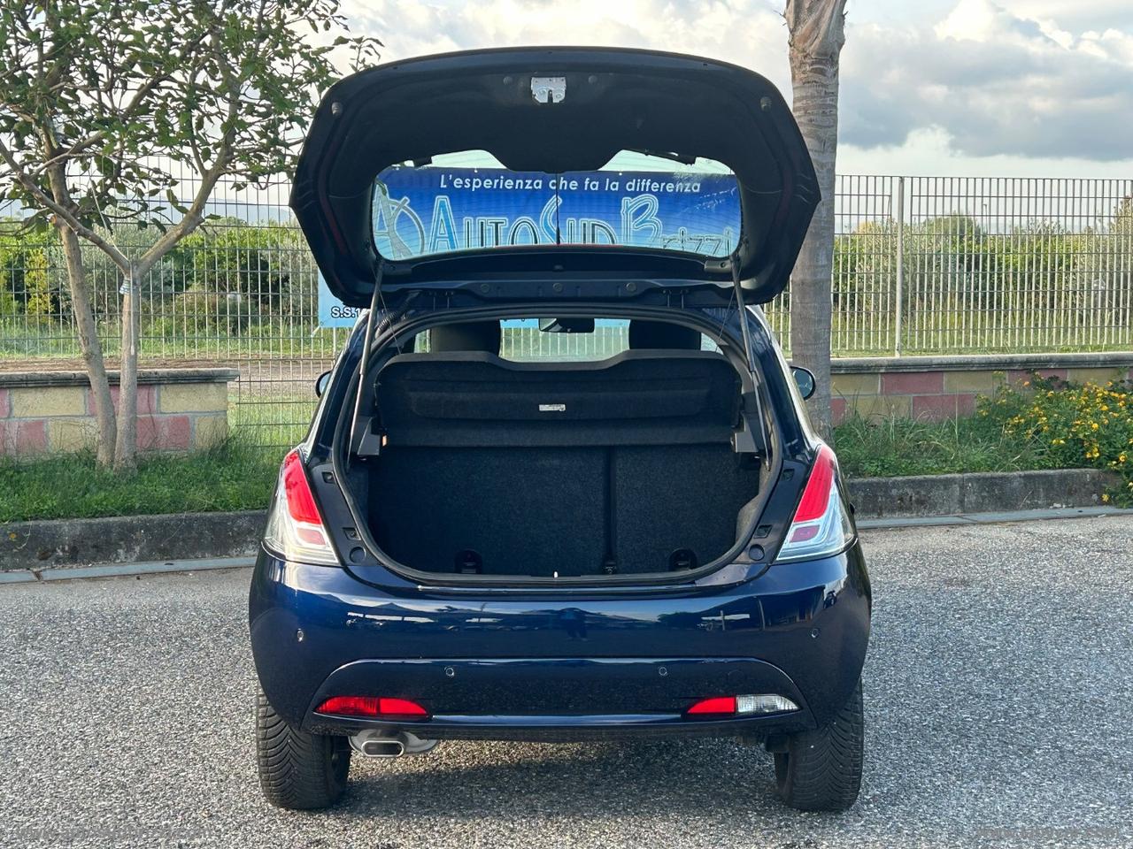 LANCIA Ypsilon 1.2 69 CV 5p. S&S Gold