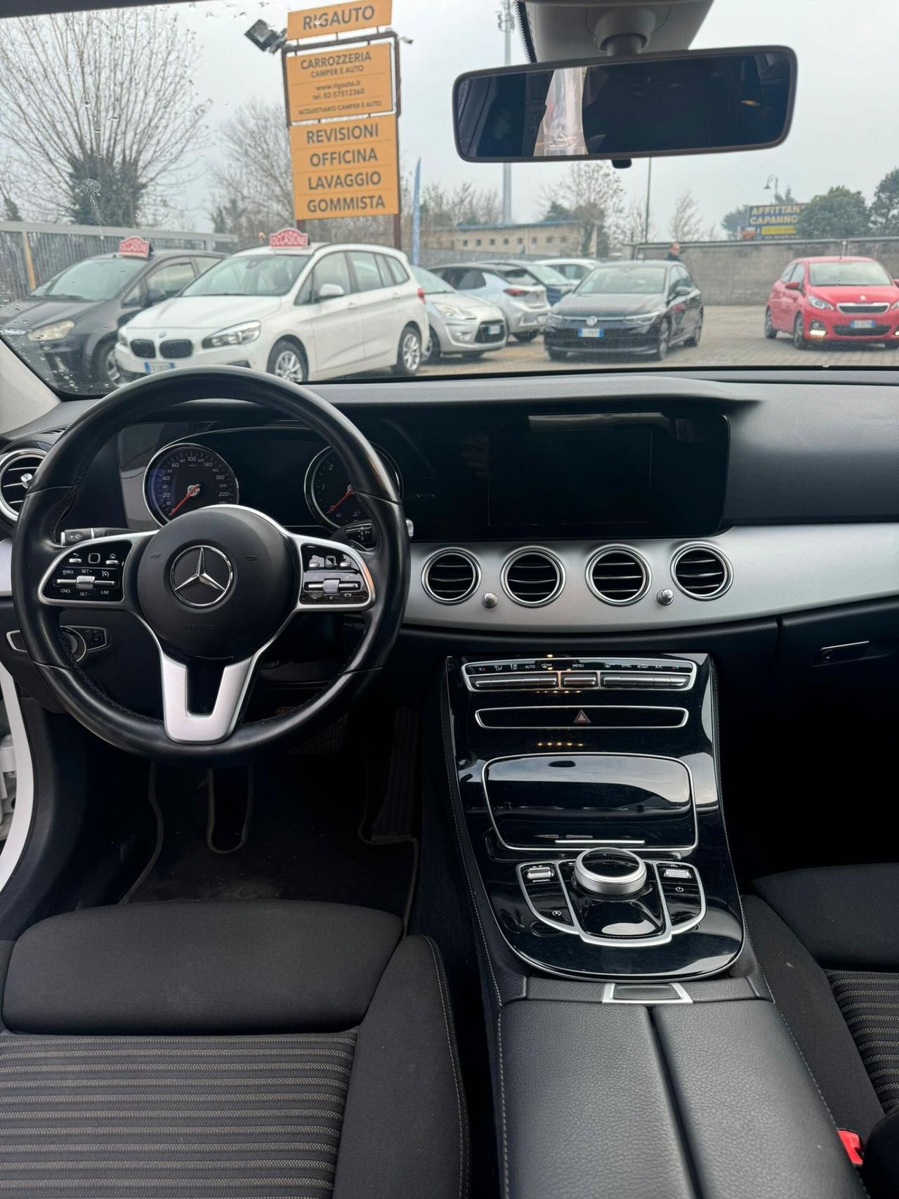 MERCEDES E 200 D