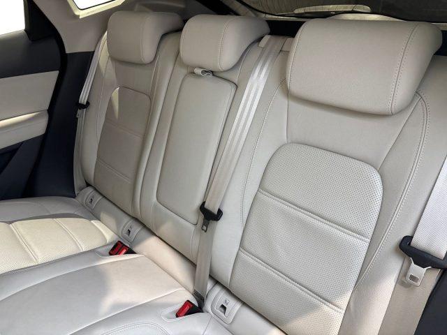 JAGUAR E-Pace 2.0 AWD aut. R-Dynamic