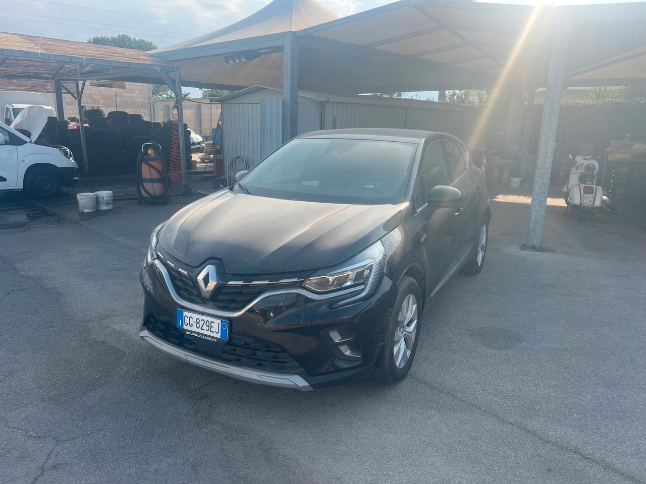Renault Captur Plug-in Hybrid E-Tech 160 CV Initiale Paris