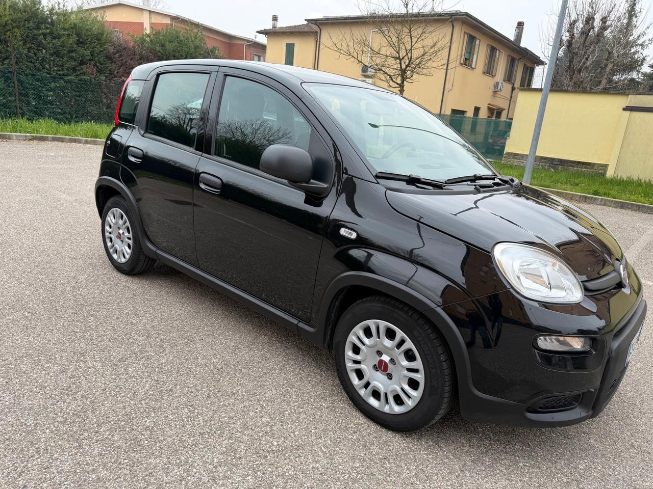 Fiat Panda 1.0 hybrid - NEOPATENTATI - 12 MESI DI GARANZIA -
