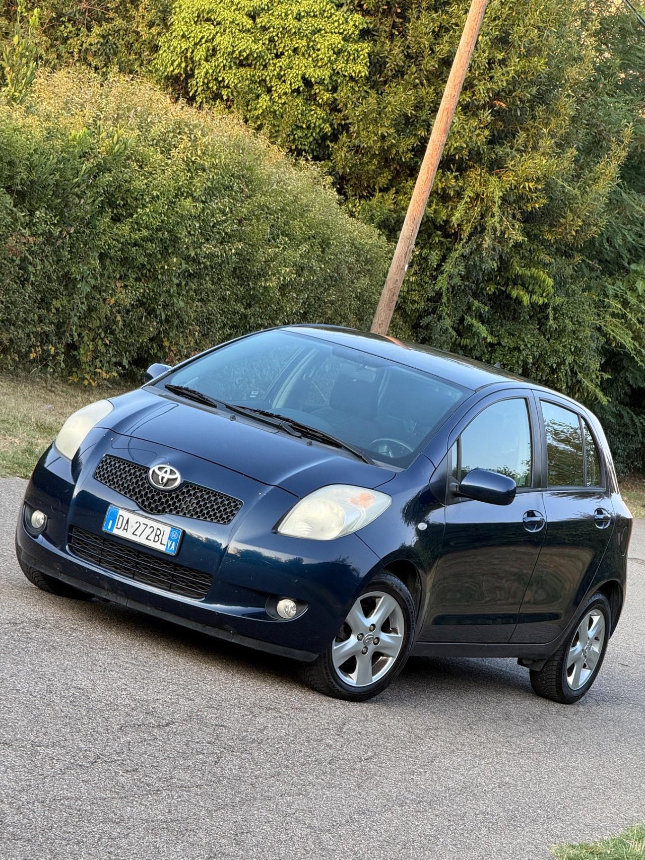 Toyota Yaris 1.3 5 porte